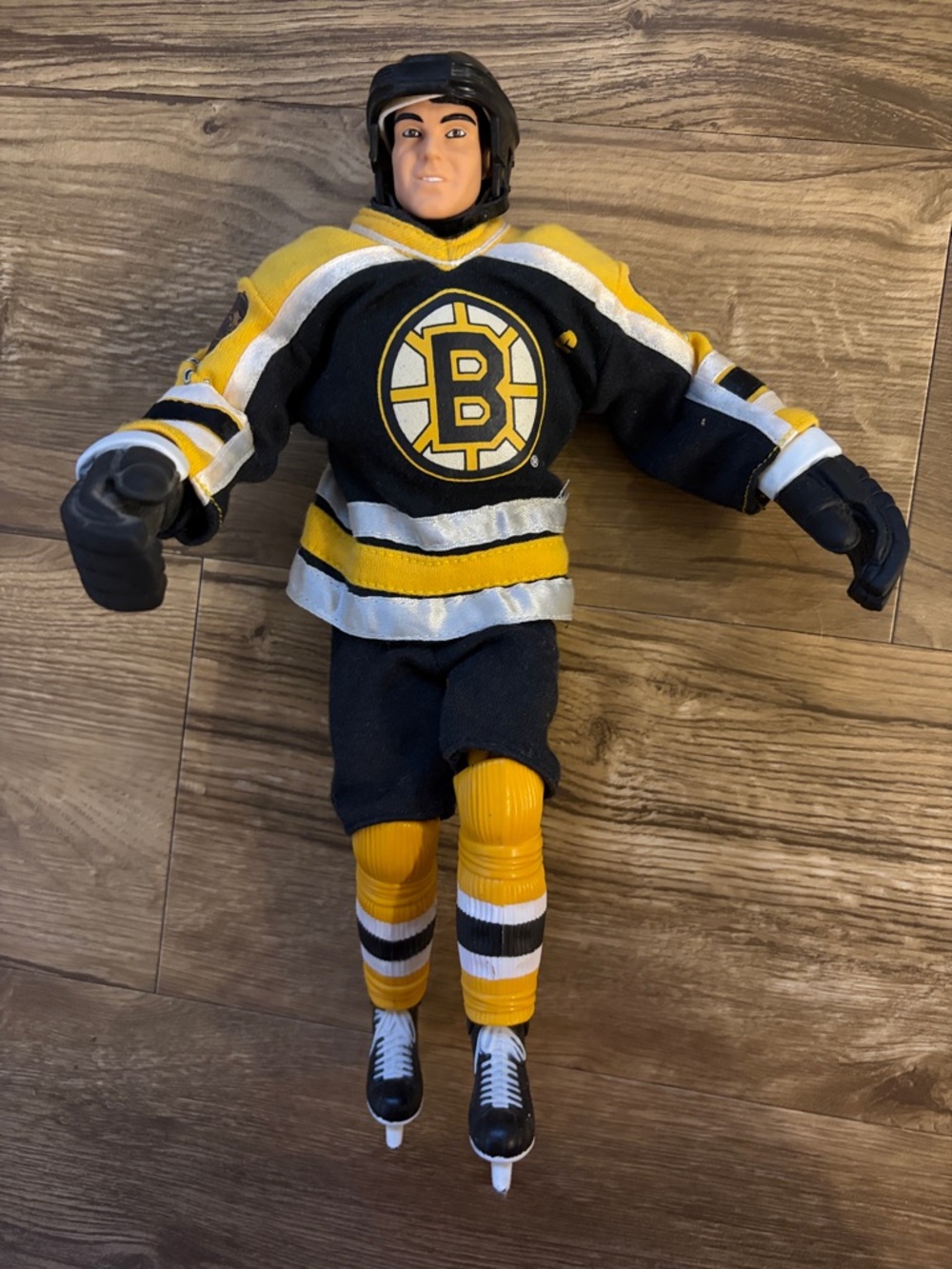 Playmates 1997 Boston Bruins Hockey Player Figure Bourque